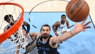 开云体育-前场篮板数据比肩罗德曼 亚当斯正在创造历史