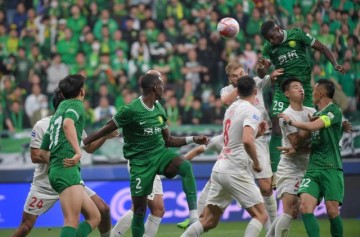 3轮一平两负被申花甩远 争冠热门蓉城只是伪强队？