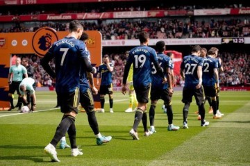 开云APP-林良锋：开季黑马肆虐，英超起步为何这么乱？